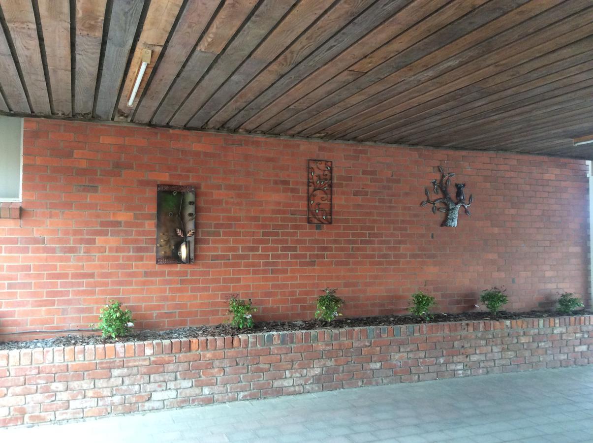 Kerang Motel Екстериор снимка